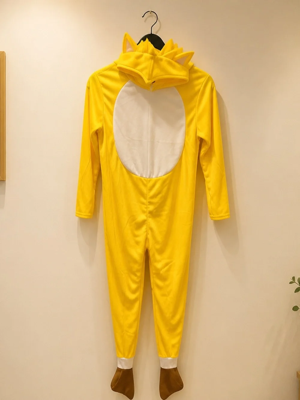 NWT Unisex Child Yellow Deluxe Tails Sonic Halloween One Piece Costume - Size L